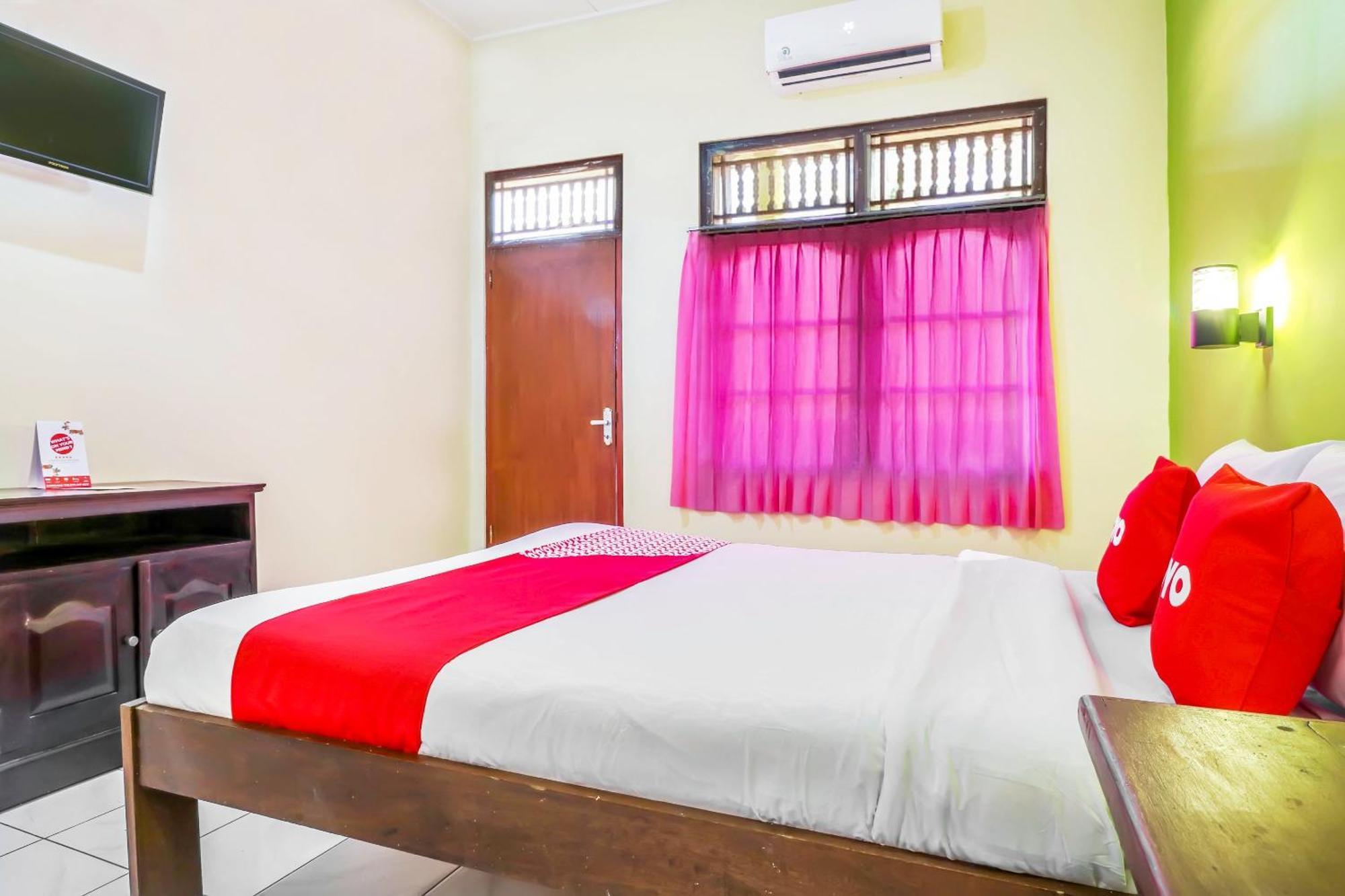 Oyo 2184 Nan Berlian Inn Legian Esterno foto