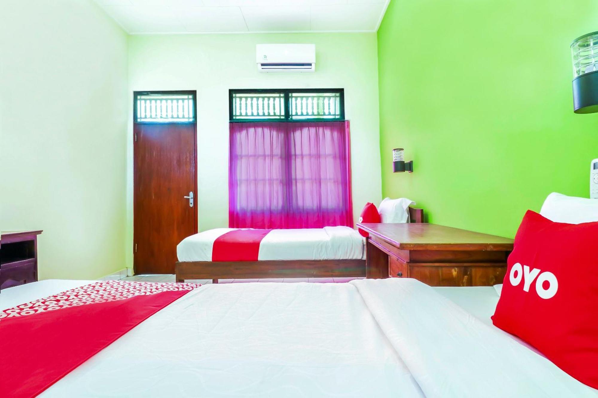 Oyo 2184 Nan Berlian Inn Legian Esterno foto